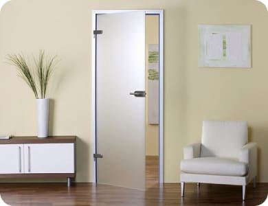 Двері зі скла в алюмінієвій коробці